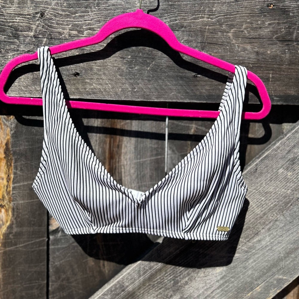 Roxy bralette underwire bikini top